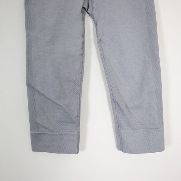 Lululemon Size 4 Seamlessly Street Crop Heathered Medium Grey Leggings - Picture 7 of 12